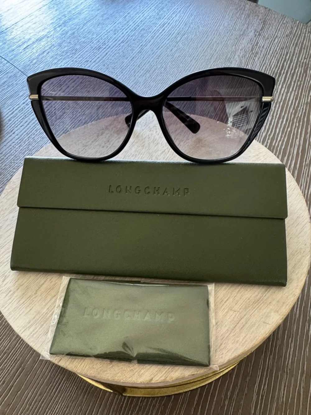 Longchamp Black Cat-Eye Sunglasses with Gold Temples LO627L 57/16 W/case/ cloth